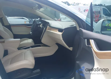 2018 Tesla Model X 100D/75D/P100D from USA, damaged, VIN 5YJXCDE25JF113663